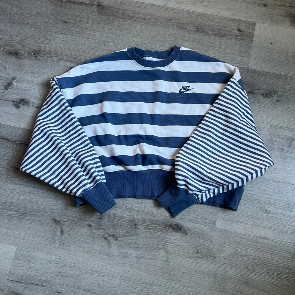 Nike woman’s Striped Crewneck Sweater - Blue and White - Picture 1 of 4